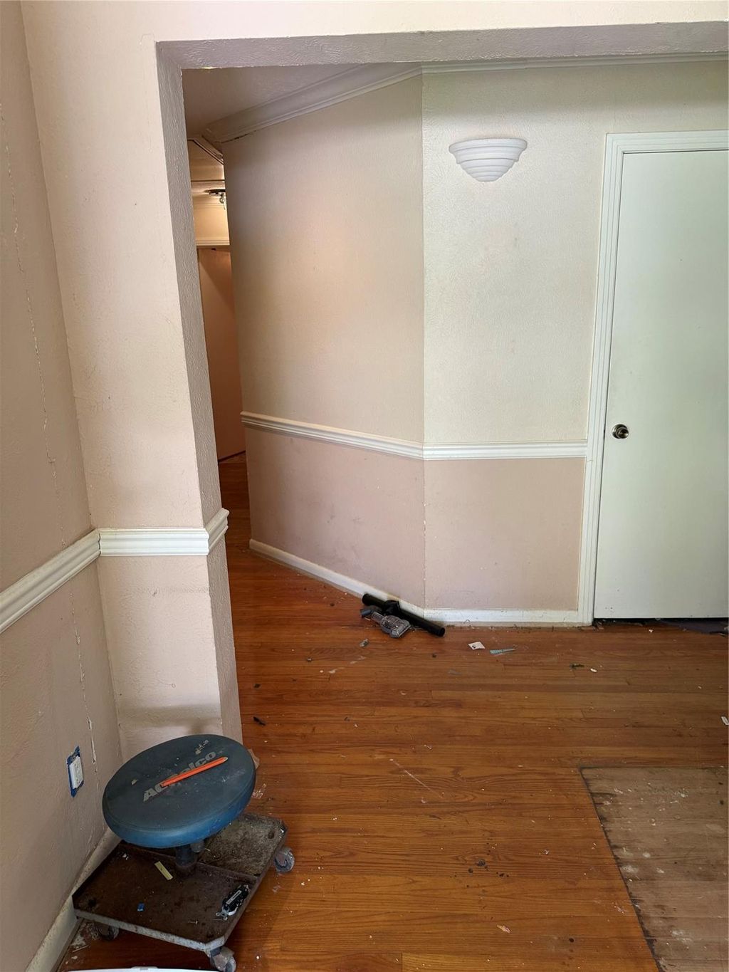 Photo of 1914 Monroe Drive, Pasadena, TX 77502 (MLS # 3991415)