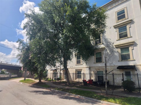 Photo of 3501 Chenevert Street #2, Houston, TX 77004 (MLS # 36733990)
