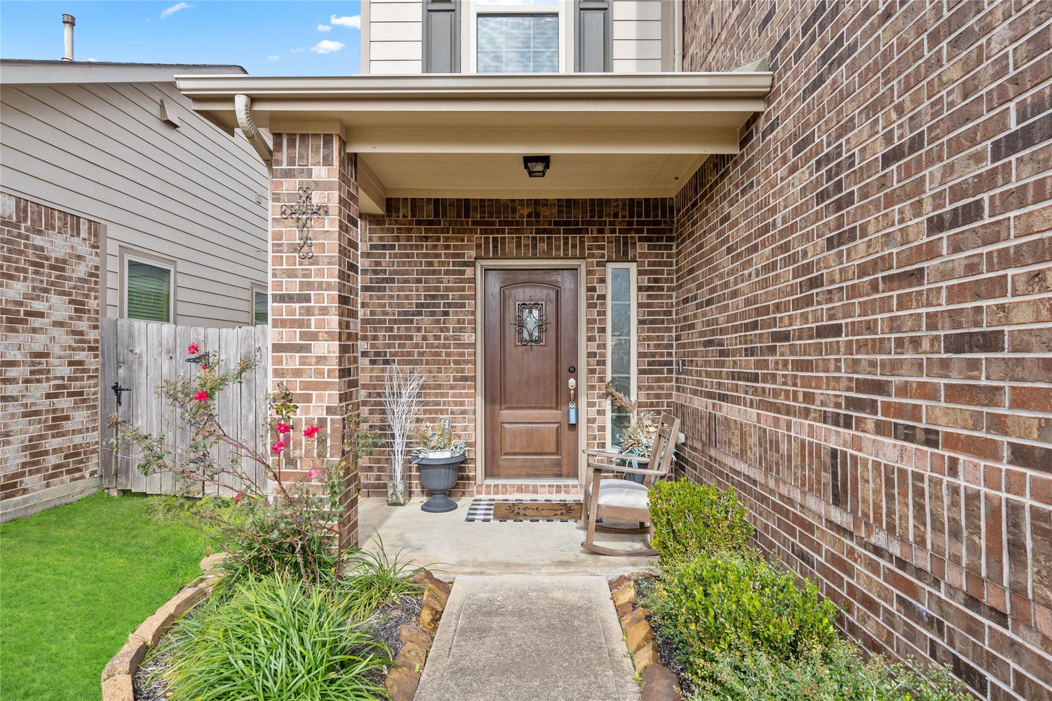 3058 Hawthorne Glen Lane
