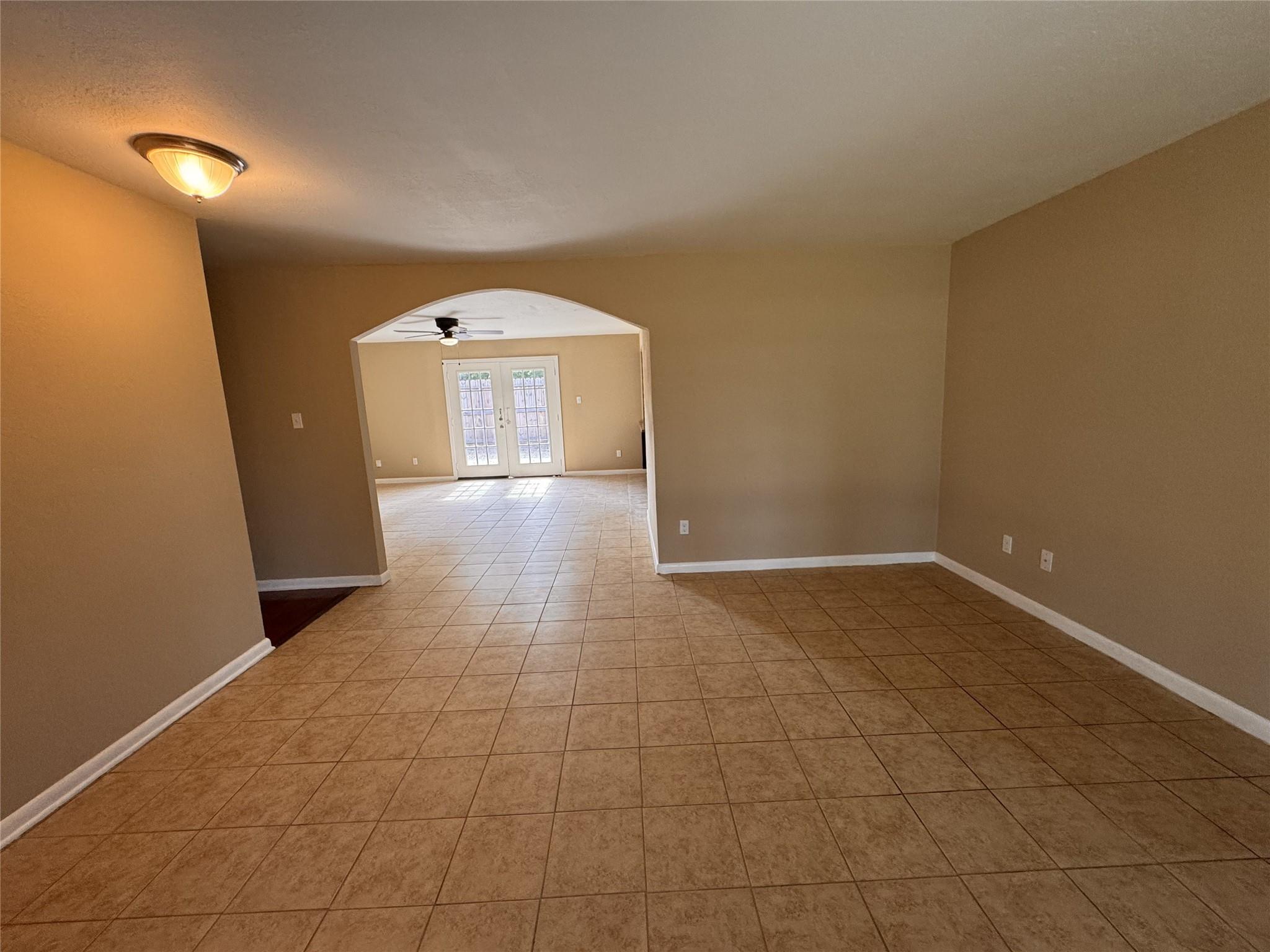 5523 Sweetbay Lane