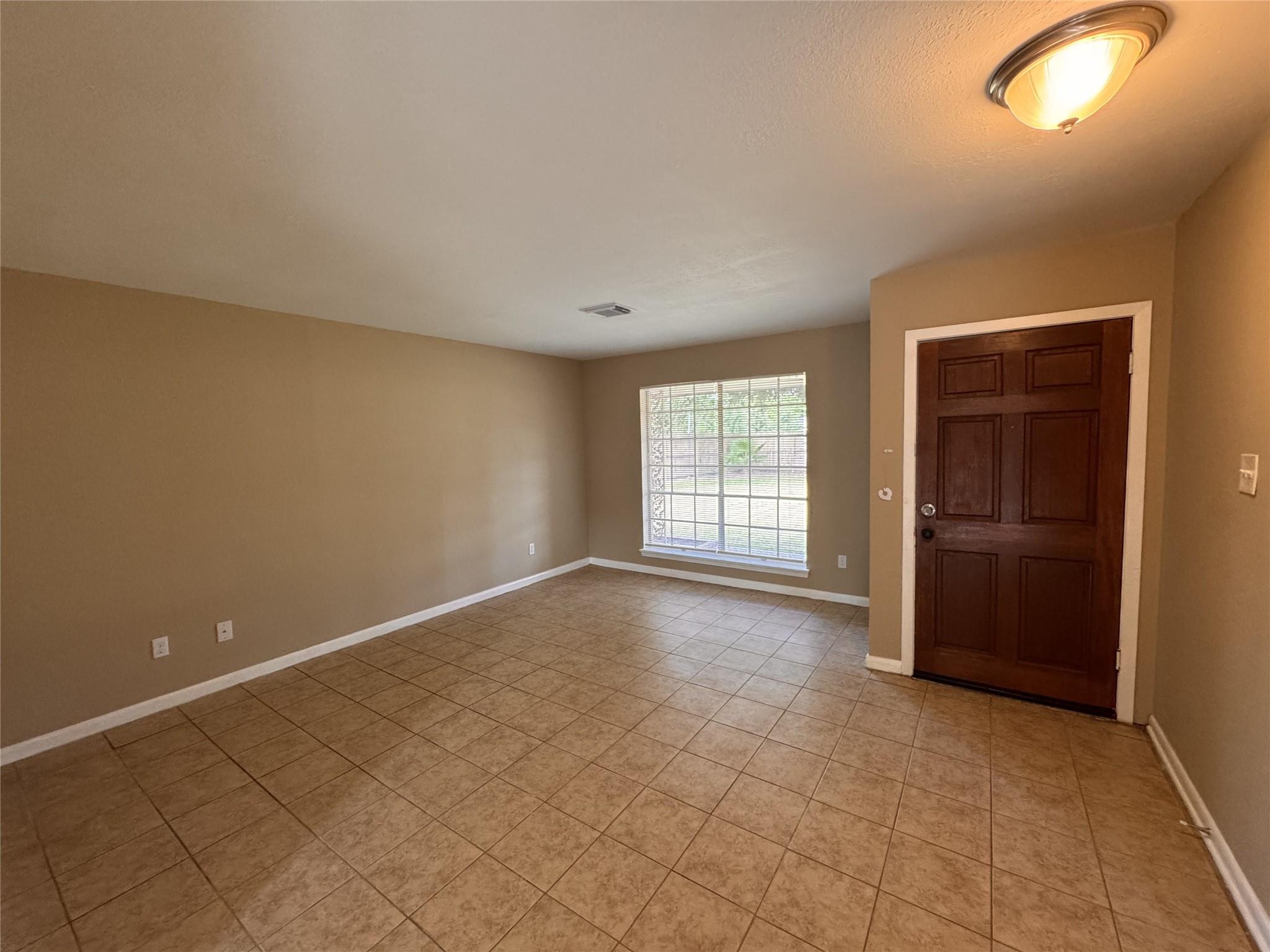 5523 Sweetbay Lane