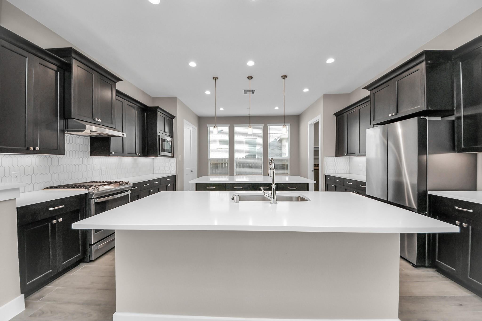 7219 Bayberry Crescent Lane