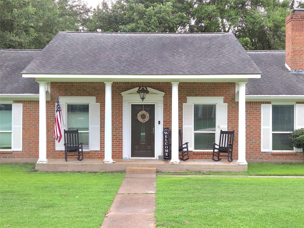 Photo of 450 Pennington Street, Lovelady, TX 75851 (MLS # 16885344)