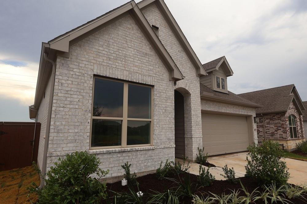 8911 Gray Fox Trail
