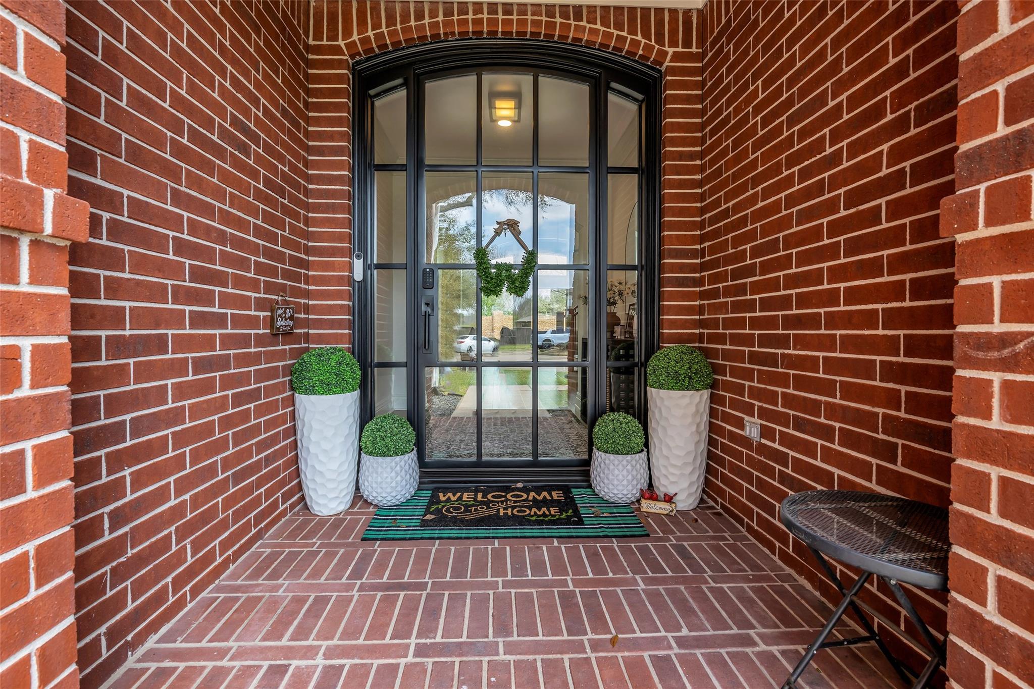 5003 Queensbury Court