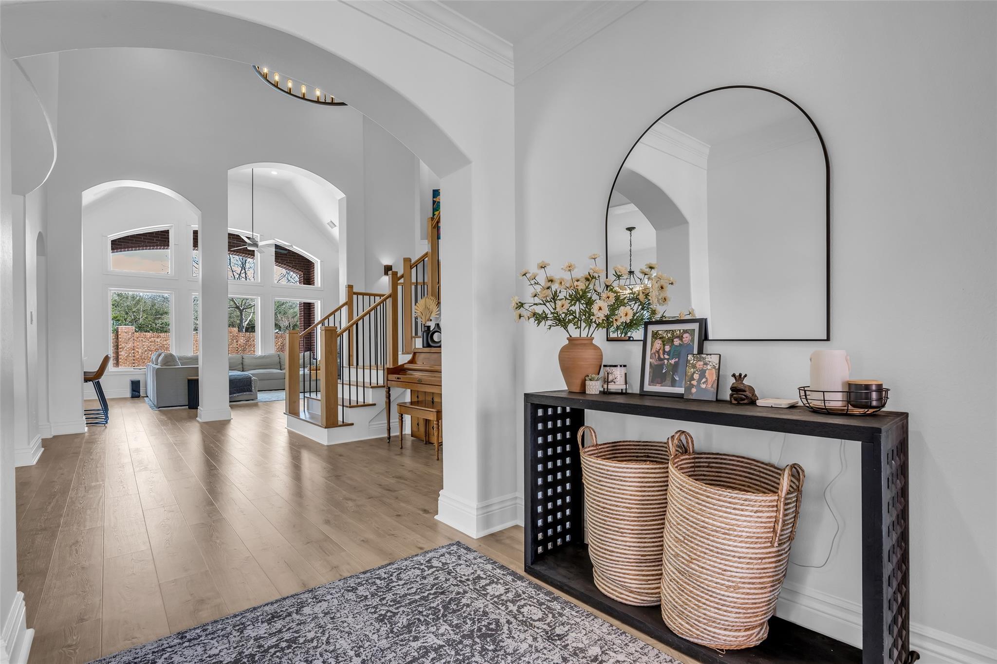 5003 Queensbury Court