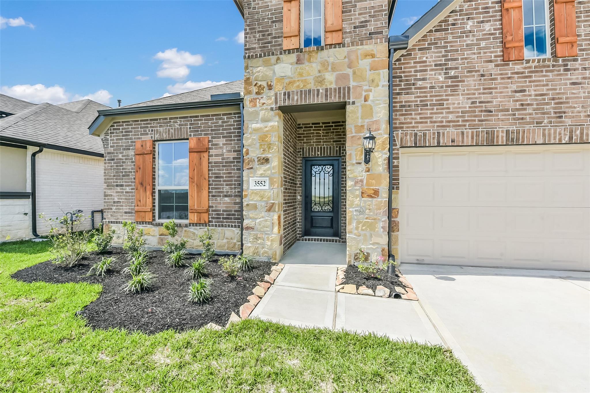 3552 Mount Scenery Lane