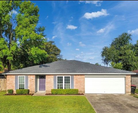Photo of 7315 Millbrae Lane, Houston, TX 77041 (MLS # 48414927)