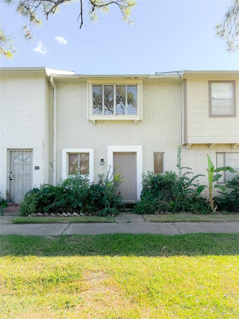 Photo of 6551 S Briar Bayou Drive, Houston, TX 77072 (MLS # 56418030)