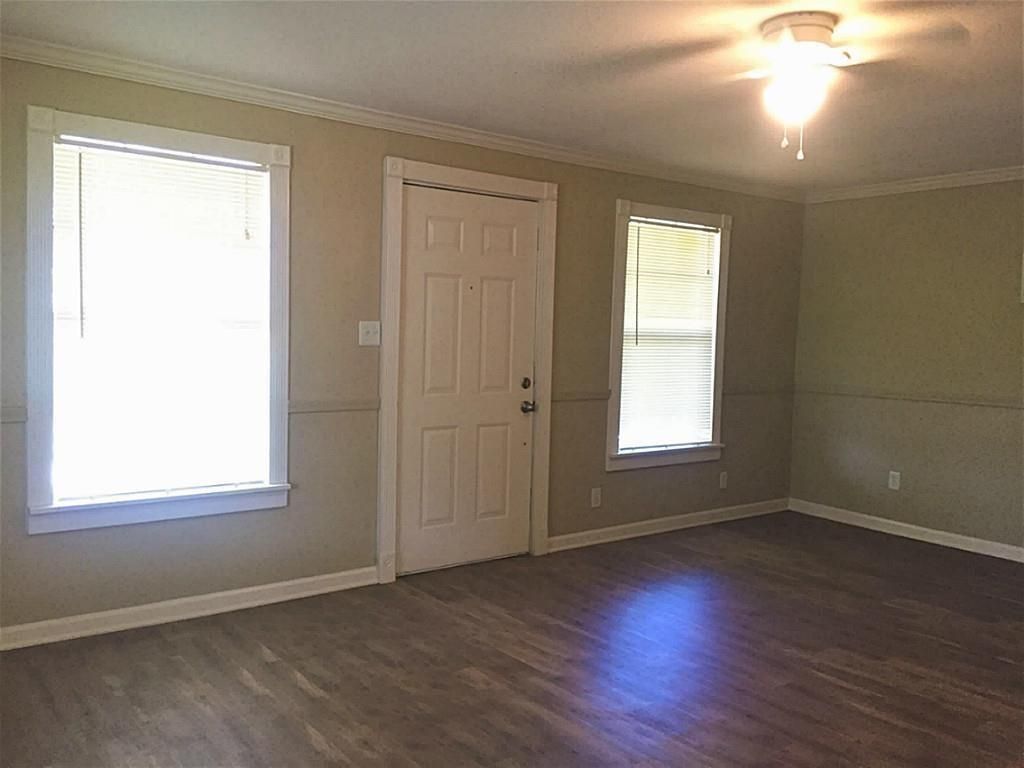 Photo of 306 E 32nd Street, Houston, TX 77018 (MLS # 48696017)