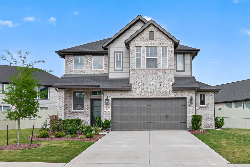 Photo of 10619 Wild Chives, Conroe, TX 77385 (MLS # 56661402)