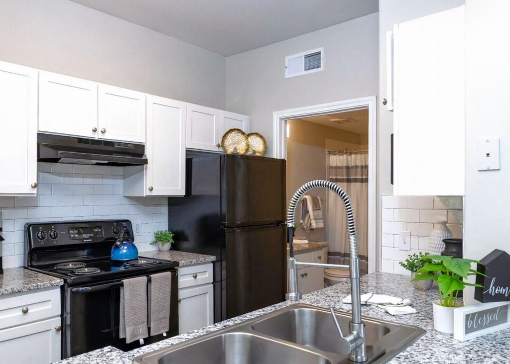 Photo of 17111 Hafer Road #726, Houston, TX 77090 (MLS # 42209789)