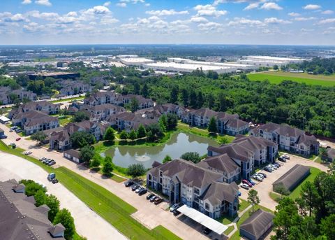 Photo of 17111 Hafer Road #726, Houston, TX 77090 (MLS # 42209789)
