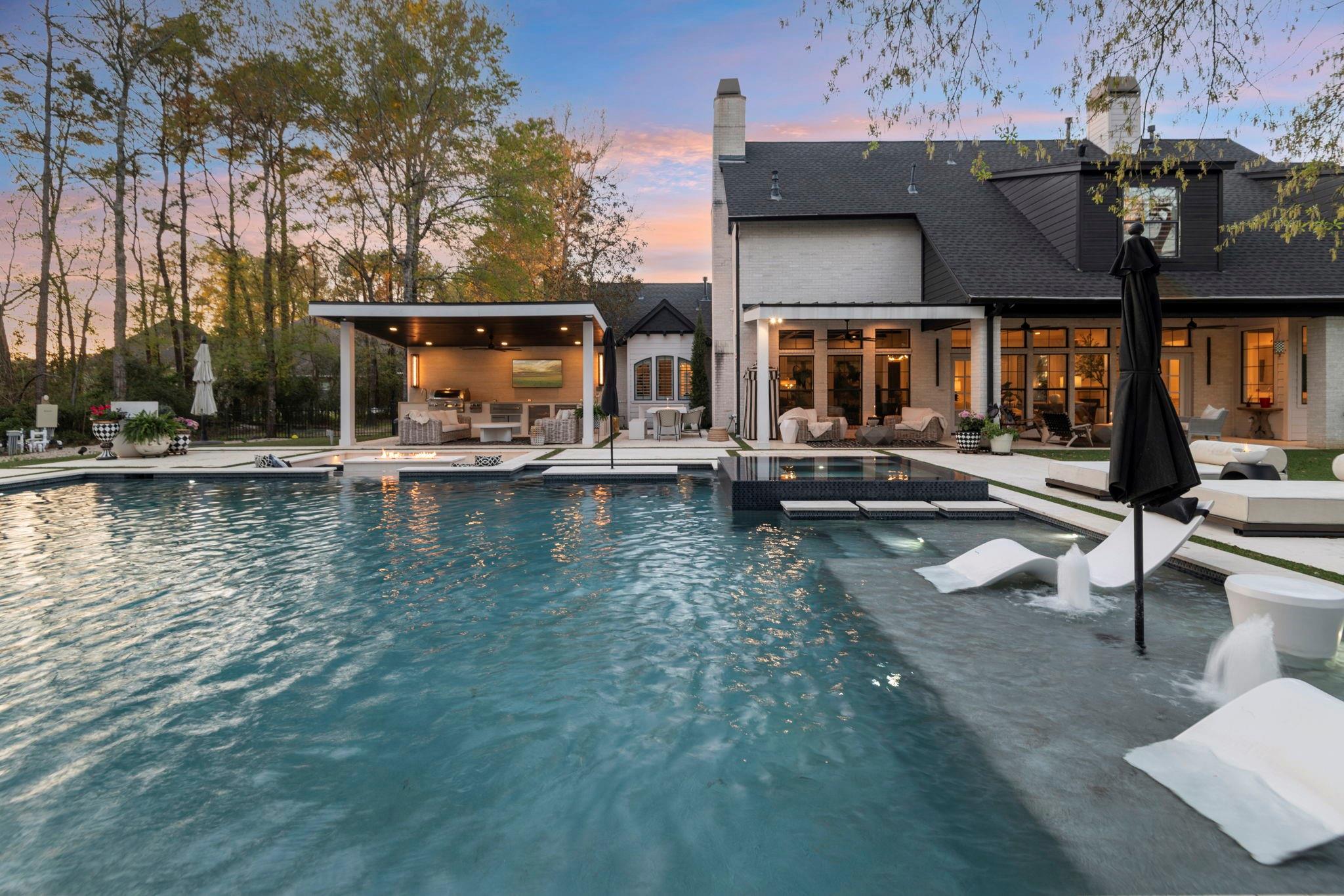 3702 Deerbend Court
