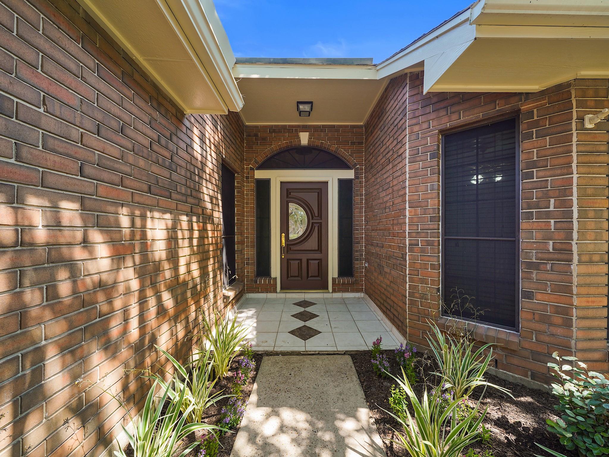 2711 N Peach Hollow Circle