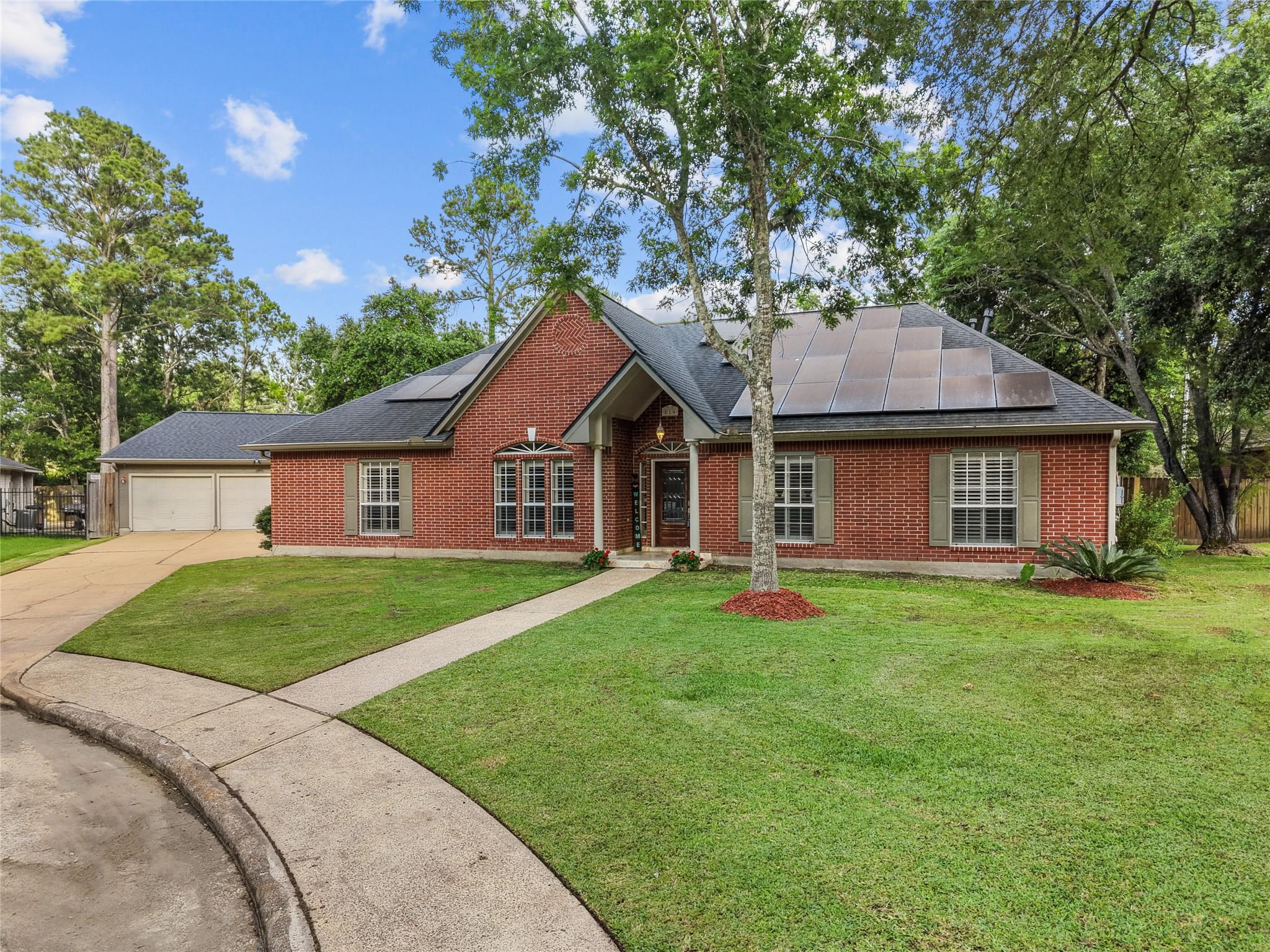 816 Sherwood Forest Drive