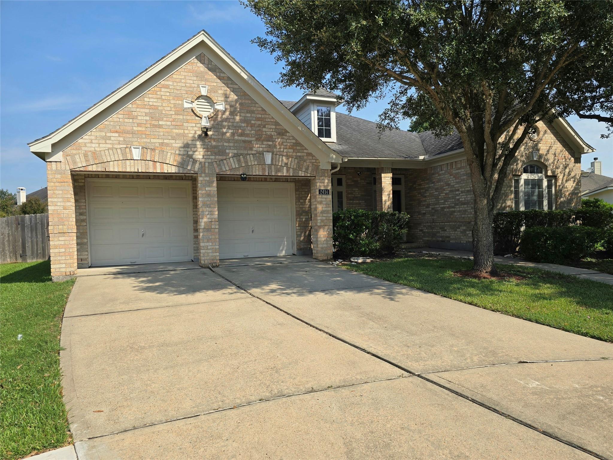2414 Hidden Park Court