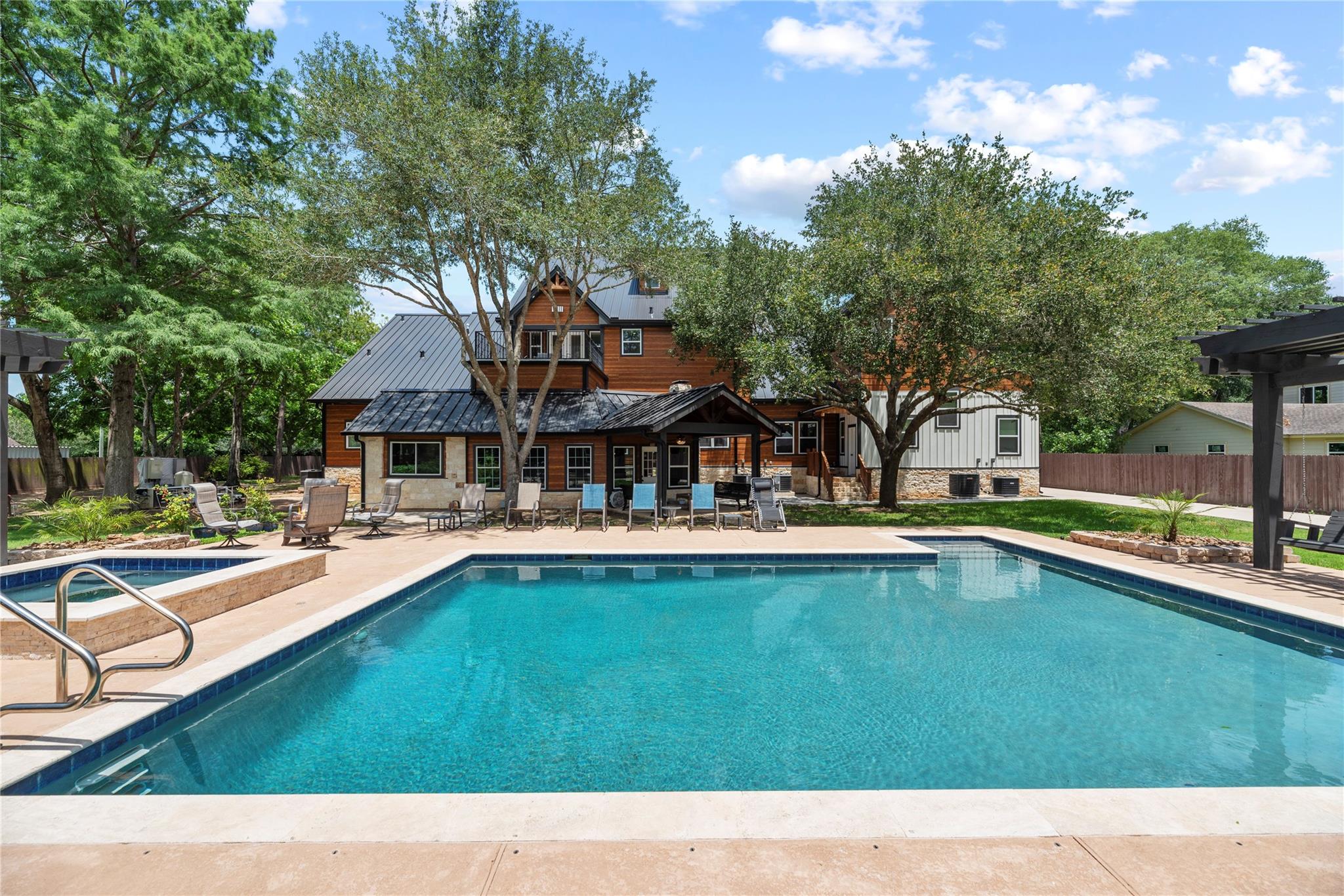 4607 Clayhead Road