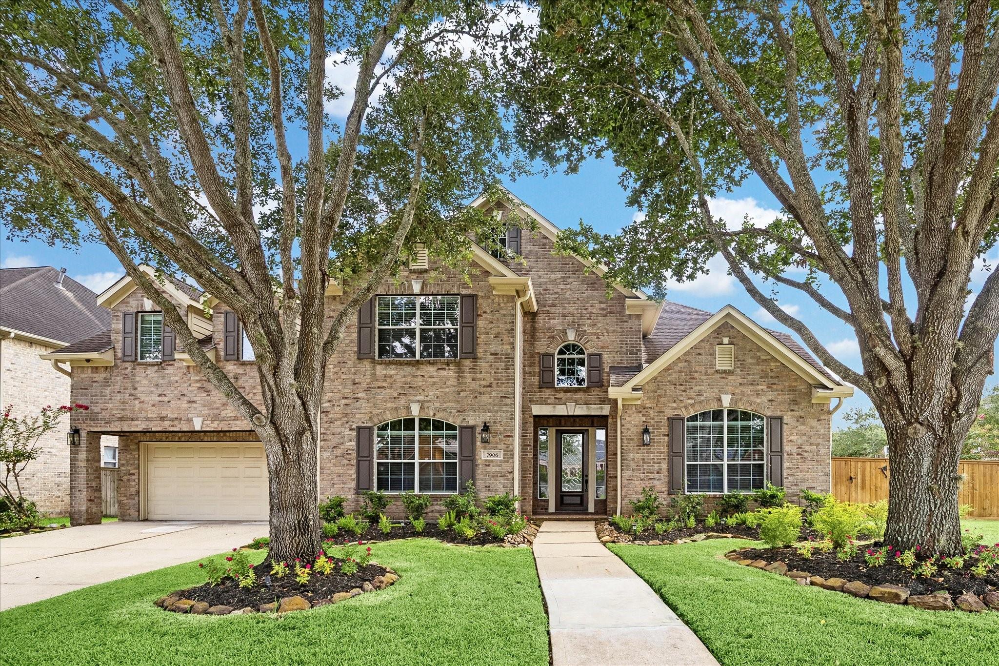 7906 Emerald Haven Drive