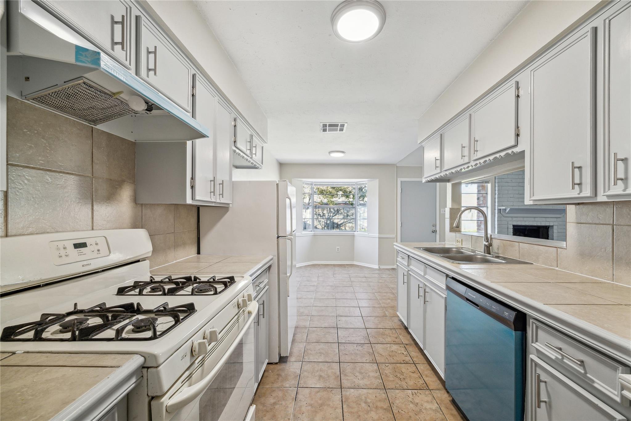 13746 Drakewood Drive