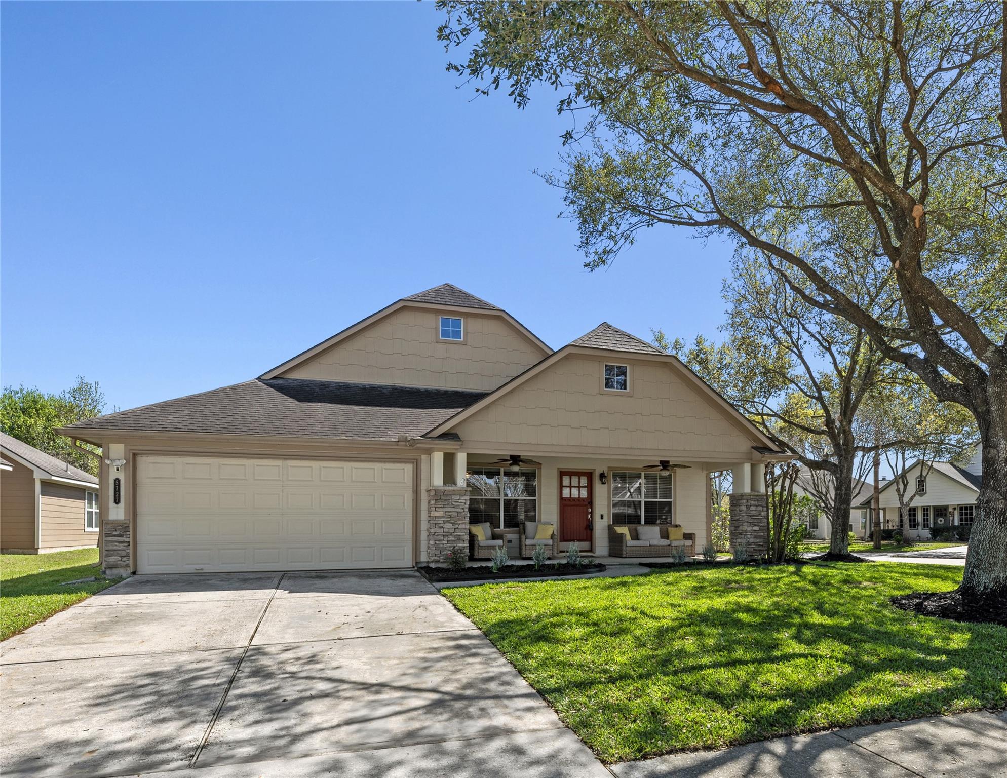 5727 Valley Scene Way