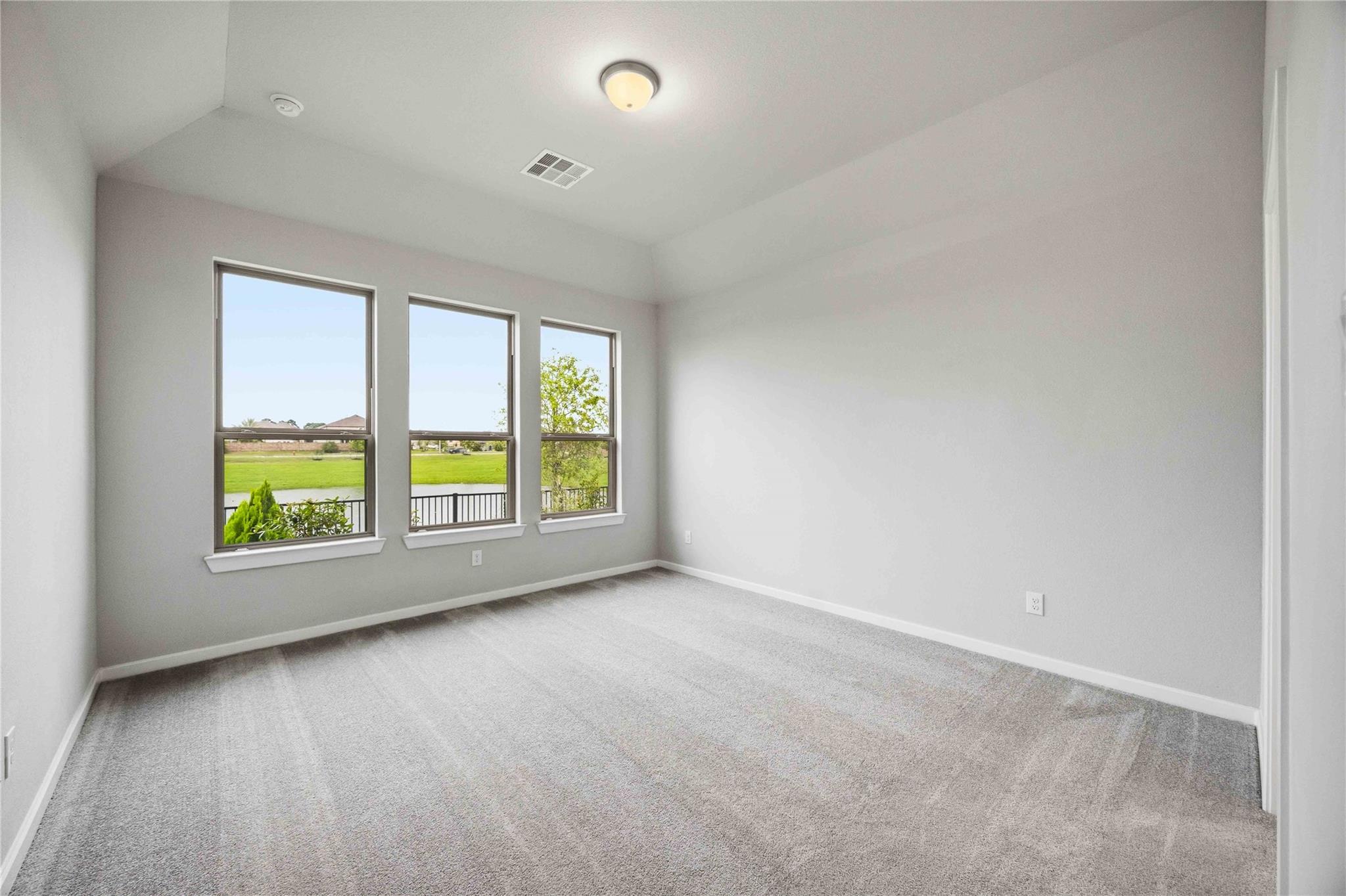 2512 Seneca Lake