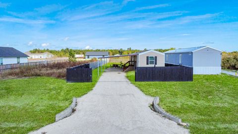 Photo of 280 Road 5504, Cleveland, TX 77327 (MLS # 25164243)