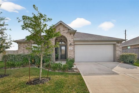 Photo of 4606 Gonzales Court, Baytown, TX 77521 (MLS # 27613445)