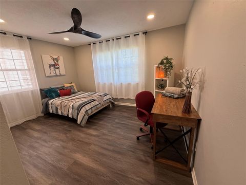 Tiny photo for 749 County Road 774, Buna, TX 77612 (MLS # 9179905)