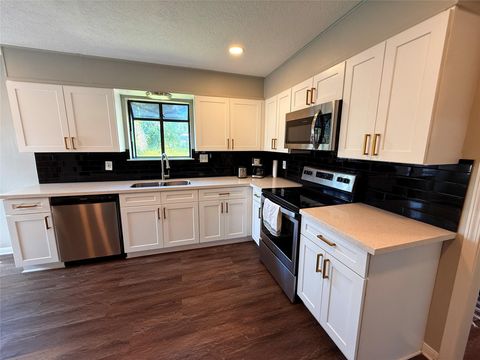 Tiny photo for 749 County Road 774, Buna, TX 77612 (MLS # 9179905)