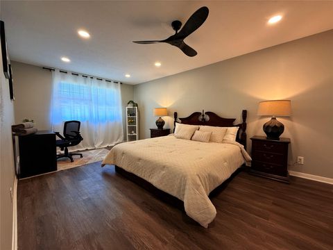 Tiny photo for 749 County Road 774, Buna, TX 77612 (MLS # 9179905)