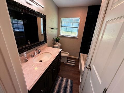 Tiny photo for 749 County Road 774, Buna, TX 77612 (MLS # 9179905)