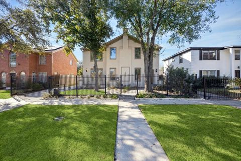 Photo of 2618 Cleburne Street, Houston, TX 77004 (MLS # 39273202)