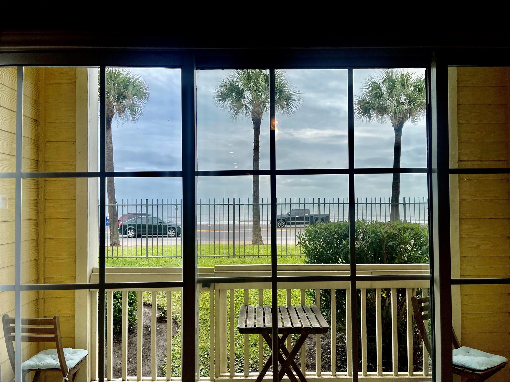 7000 Seawall Blvd 215