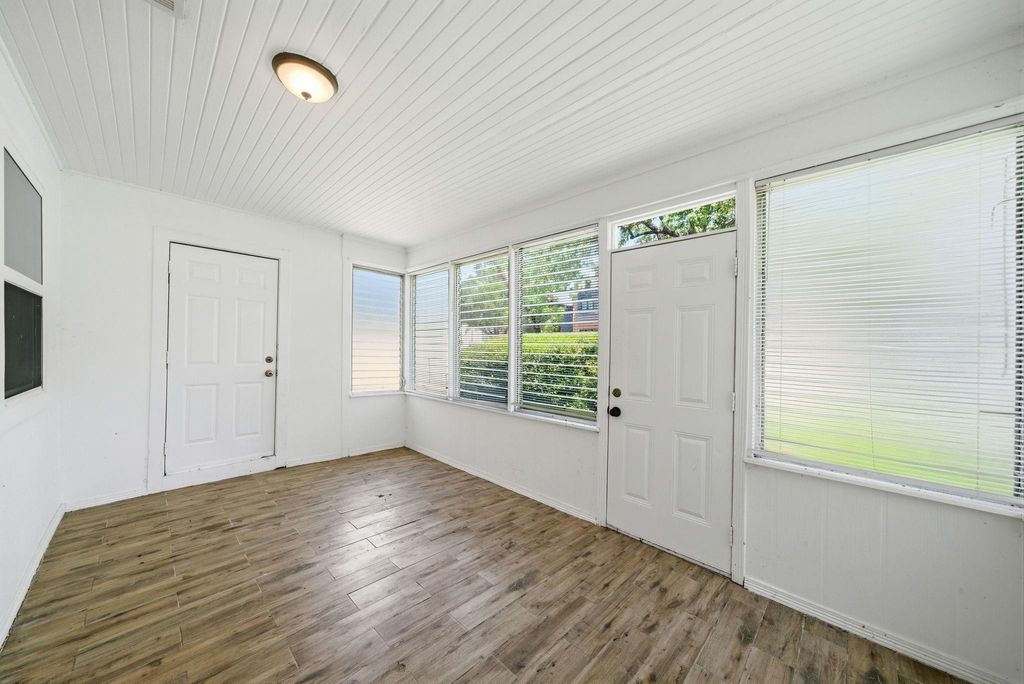 Photo of 4403 Cynthia Street, Bellaire, TX 77401 (MLS # 37632997)