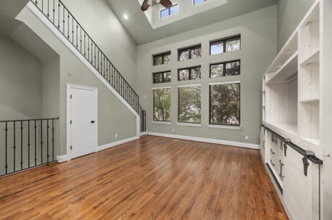 Photo of 1604 White Street St, Houston, TX 77007 (MLS # 6466162)