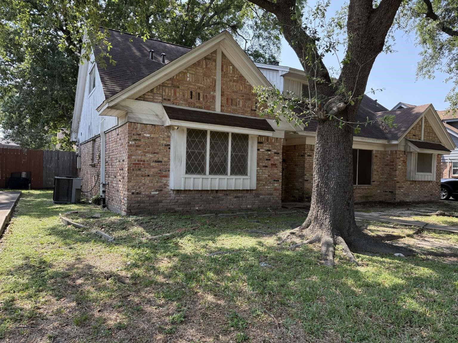 2706 Burke Road