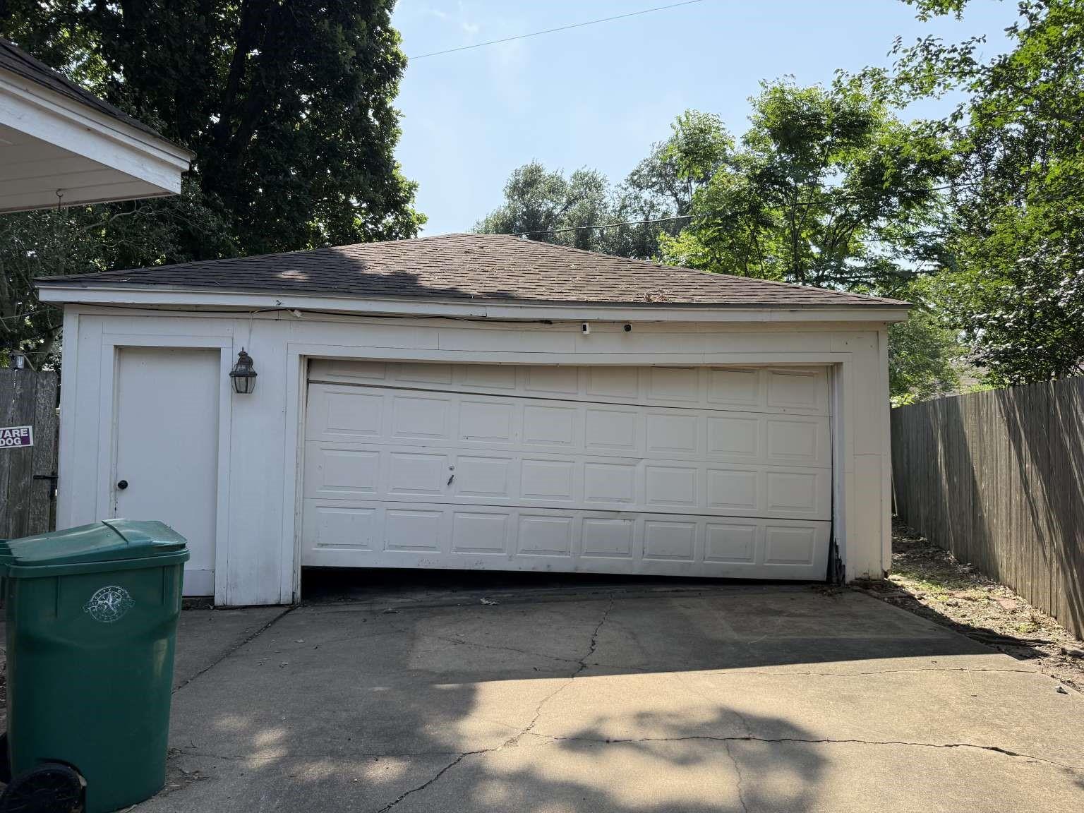 2706 Burke Road