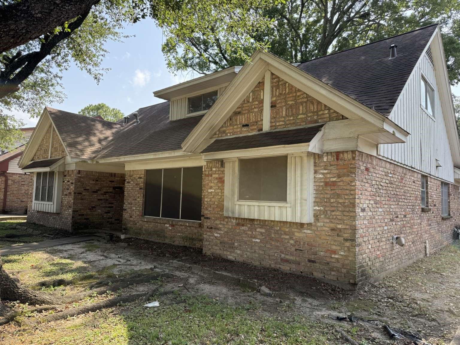 2706 Burke Road