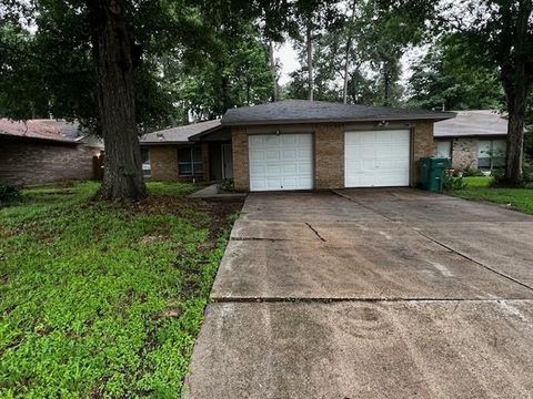 Photo of 1610 Hazelwood Street #B, Conroe, TX 77301 (MLS # 89040458)