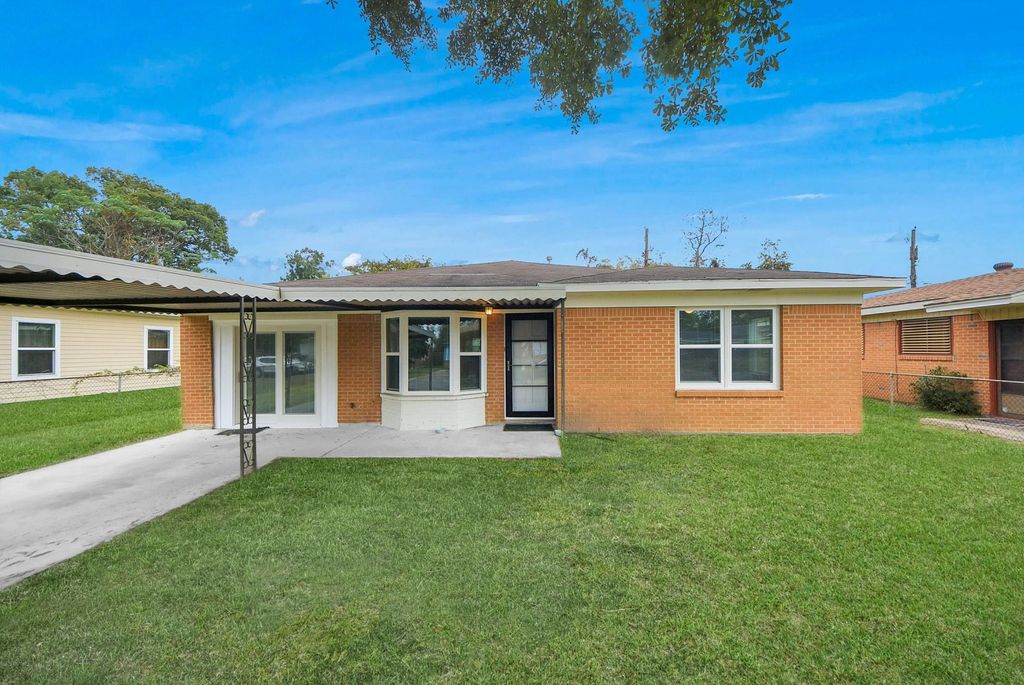 Photo of 6214 Diamond Court, Texas City, TX 77591 (MLS # 28891347)