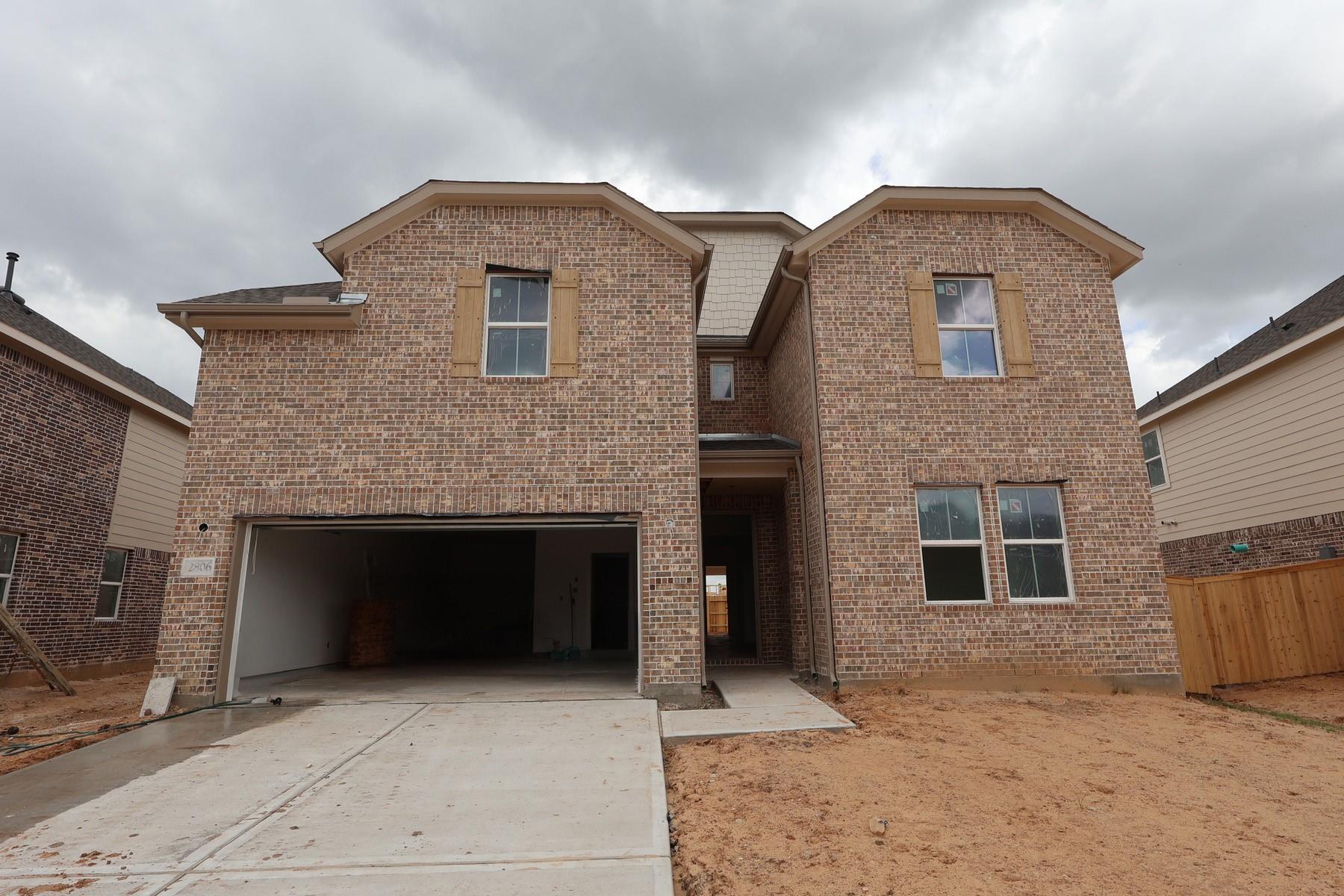 2806 Clapbread Lane