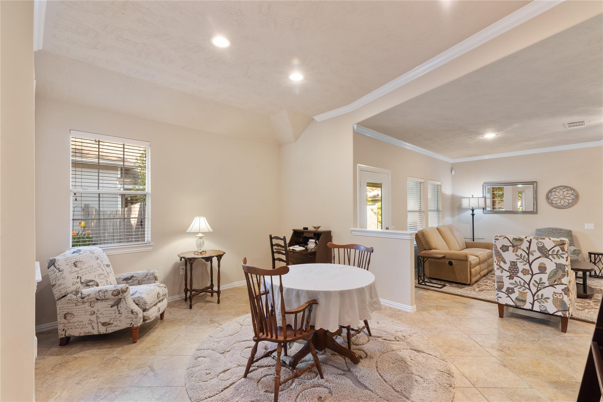 11 Abercrombie Place