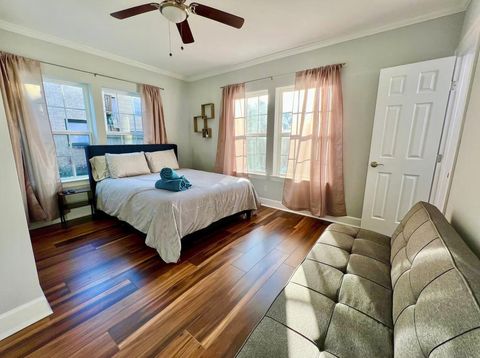 Photo of 1508 Ridgewood Street #A, Houston, TX 77006 (MLS # 19028191) Photo of 1508 Ridgewood Street #A, Houston, TX 77006 (MLS # 19028191)