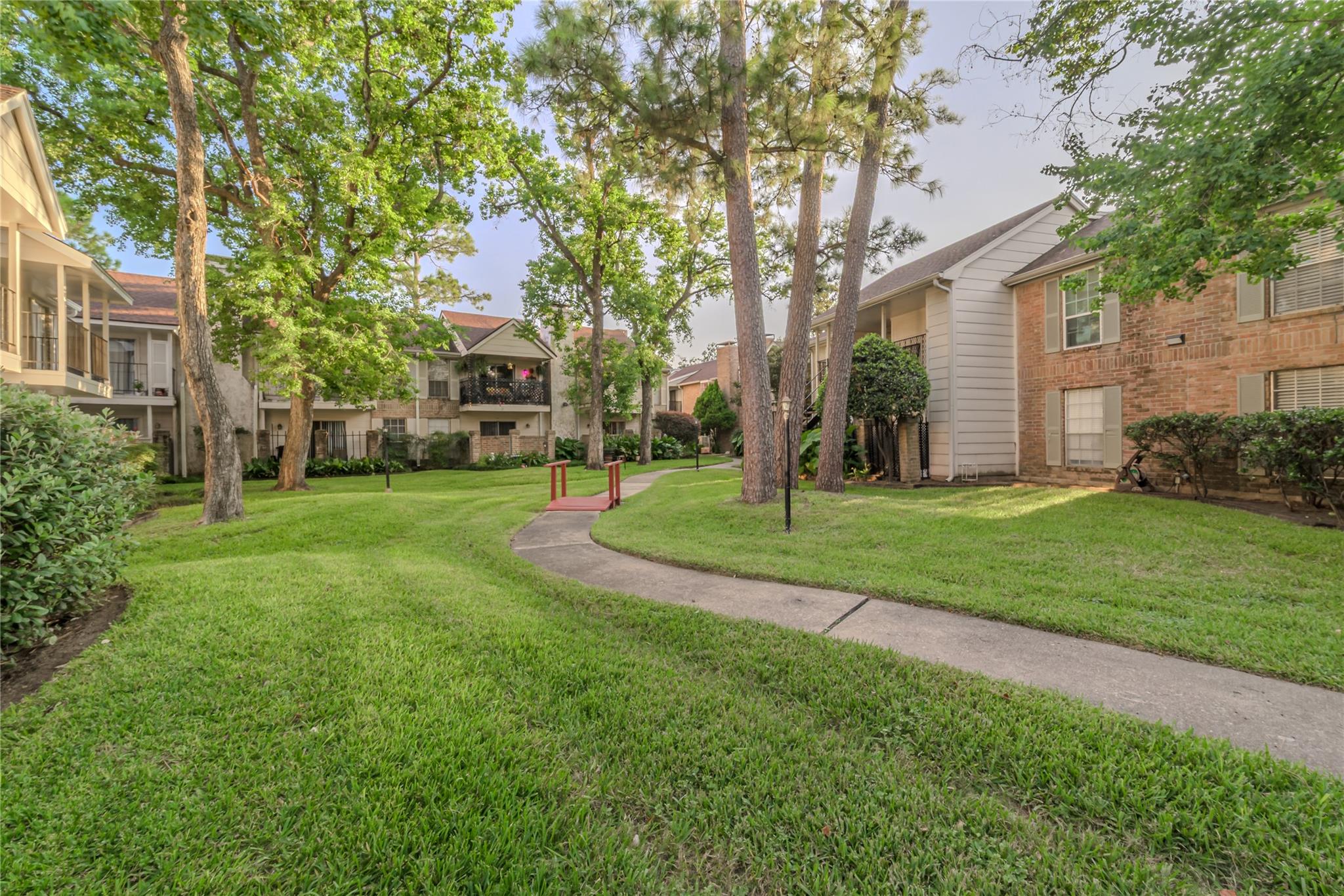 Houston, Texas 77063, United States, 1 Bedroom Bedrooms, ,1 BathroomBathrooms,Residential,Pending,211078