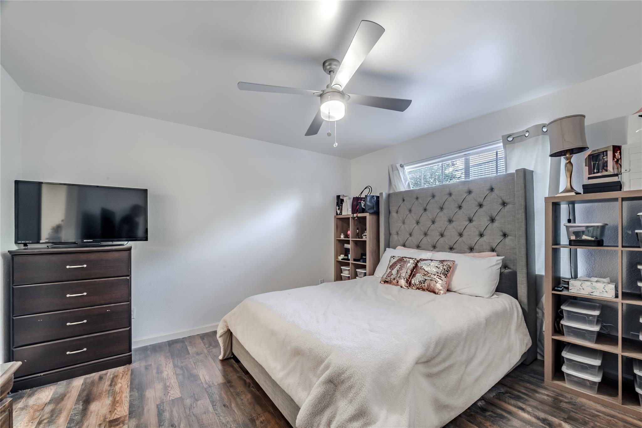 Houston, Texas 77063, United States, 1 Bedroom Bedrooms, ,1 BathroomBathrooms,Residential,Pending,211078