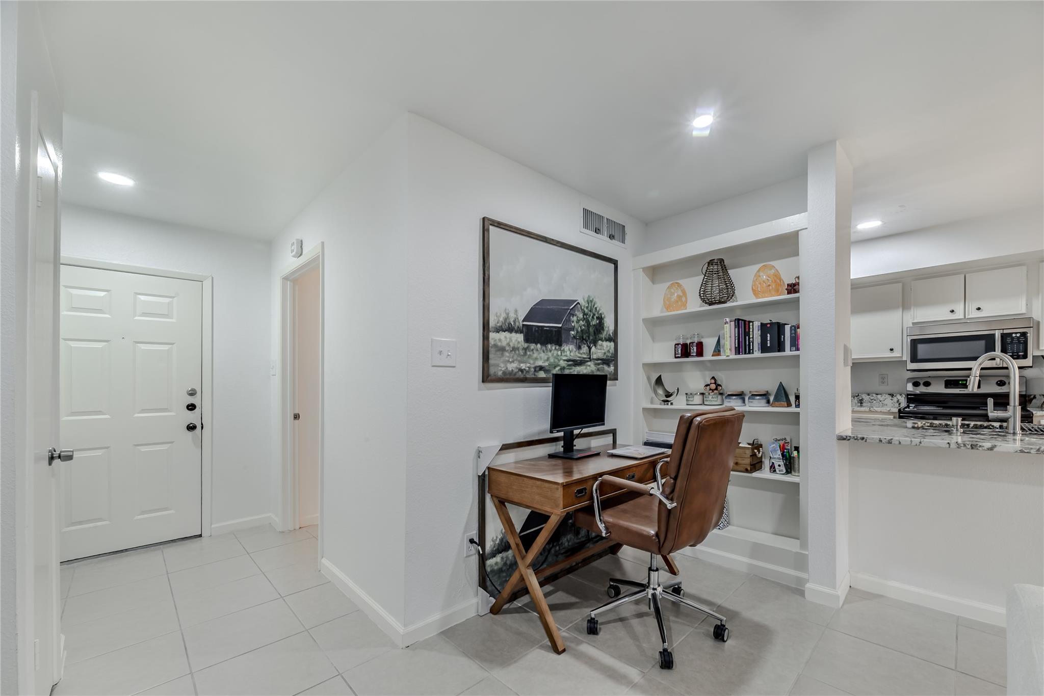 Houston, Texas 77063, United States, 1 Bedroom Bedrooms, ,1 BathroomBathrooms,Residential,Pending,211078