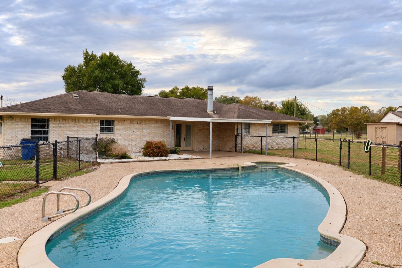 302 County Road 893