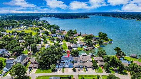 Photo of 813 Paradise Lane, Montgomery, TX 77356 (MLS # 11768105)