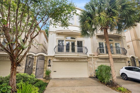 Photo of 6406 Rodrigo Street #B, Houston, TX 77007 (MLS # 81251267)
